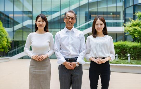 採用情報